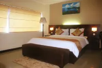 Royal Mamberamo Hotel Các khách sạn ở Sorong