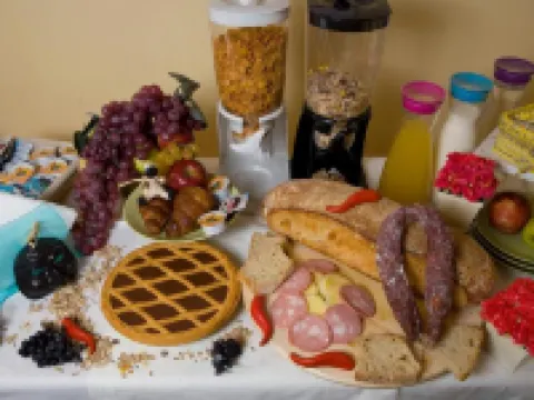 ホテル チネホリデイ ナポリのホテル