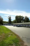 Monument Mountain Motel - Parkplatz