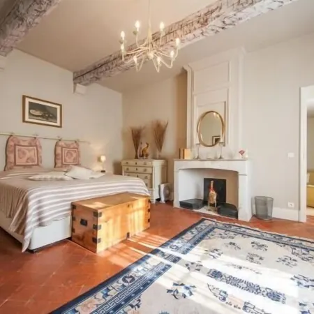 Les Carmes and Spa