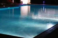 Golden Palace Hôtel - piscina