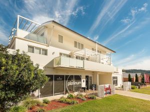 Warners Bay Apartments