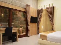 Hillside Suite Guest House Hotels in Sukun