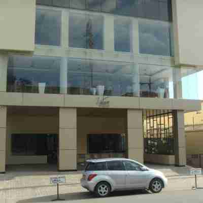 Venus Premier Hotel Hotel Exterior