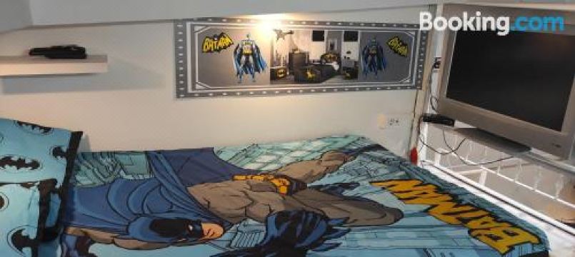 il Rifugio di Batman Airport Catania City