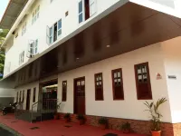 Queens Hotel Hotels in Kozhikode