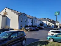 Quality Inn & Suites Columbia - Pysäköinti
