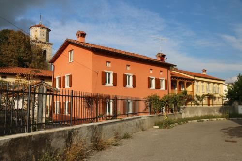 Casa Lenka