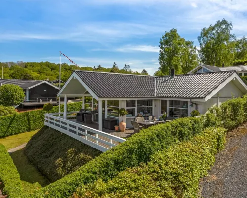 "Tini" - 50m to the Fjord Hotels in Borkop