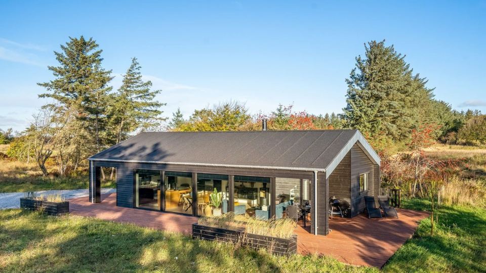 "Remko" - 1.5km from the Sea