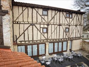 Posada-Cafeteria la Casona de Valbuena