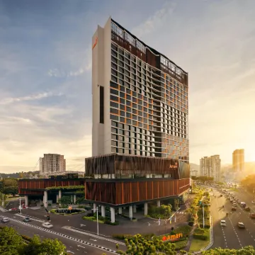 Amari SPICE Penang Các khách sạn gần Trung tâm mua sắm Queensbay Mall