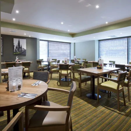 Premier Inn Edinburgh City Centre (York Place/St James Quarter) hotel Отели рядом с достопримечательностью «Район Королевская миля»