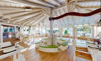 Acrotel Athena Residence