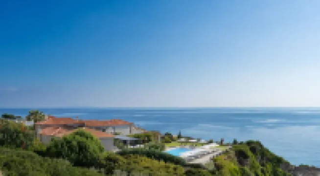 Blue Jasmine Hotel