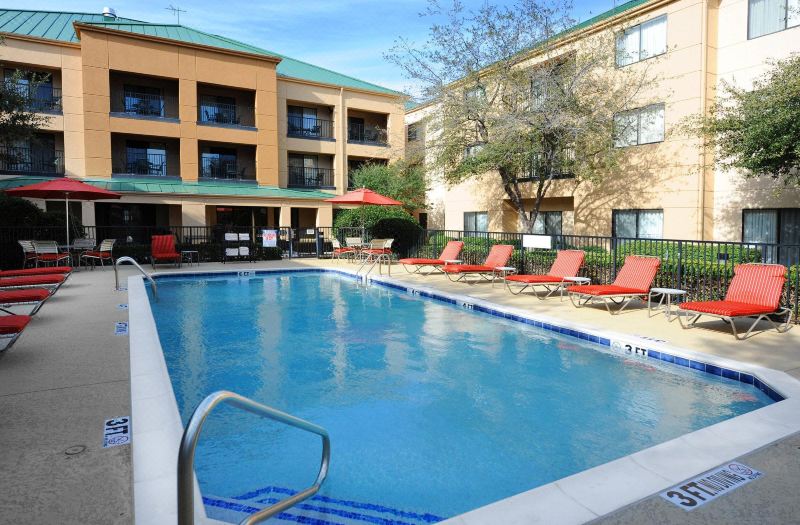 Courtyard Dallas Plano in Legacy Park photo 2