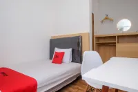 RedDoorz Near RS Permata Medika Ngaliyan Semarang