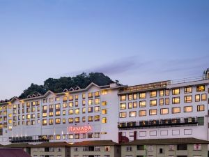 Ramada by Wyndham Gangtok Hotel & Casino Golden