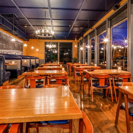 Best Western Plus Rivershore Hotel