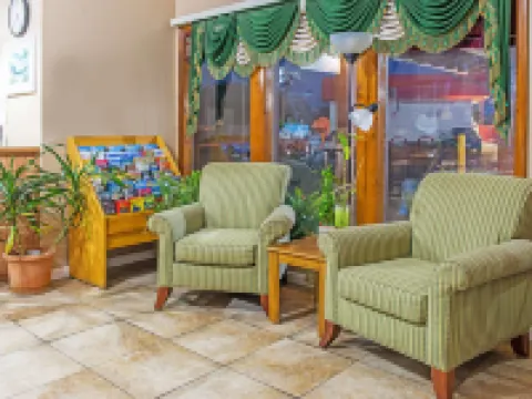 Super 8 by Wyndham Sullivan Hotels in Sullivan