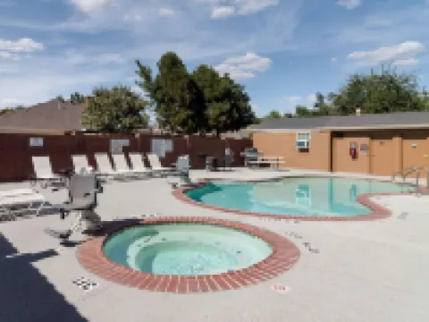 Quality Suites Midland North Loop 250 Hotels in Midland