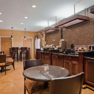 Best Western Manhattan Inn