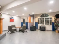 Microtel Inn & Suites by Wyndham Springfield Hotels in Brown County