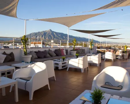 NH San Pedro マルベーリャのホテル