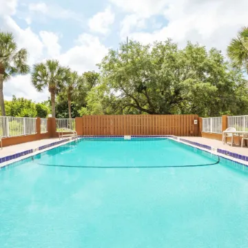 Super 8 by Wyndham St. Augustine