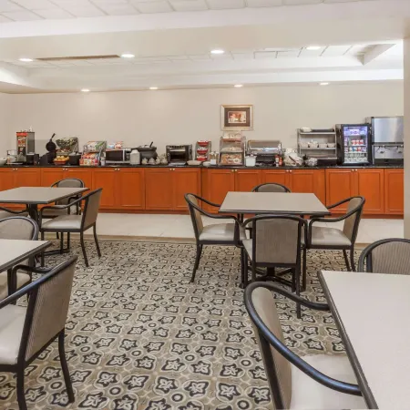 Wingate by Wyndham Peoria