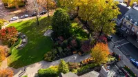 Nassau Inn Hotels near Institute for Advanced Study