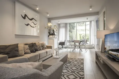 Maurits Apartments & Suites - Condos