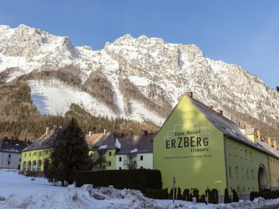 Fur Bis zu 8 Personen  Hotels near Der wilde Berg