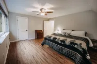 22Mbr - Wi-Fi - Fireplace - Pets OK - Sleeps 8 Cabin