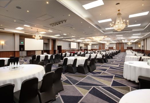 로열 내셔널 호텔