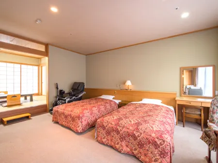 Shikibu Onsen Yurari Отели рядом со станцией Echizen-Takefu Station