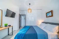 Napoleon Navy Suite 1Bd 1ba Hotels in Malia