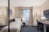 Pytloun Old Armoury Hotel Prague