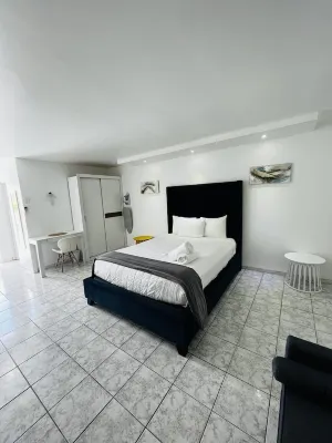 Douglas Highway Hotel Hotels in Cabo Rojo