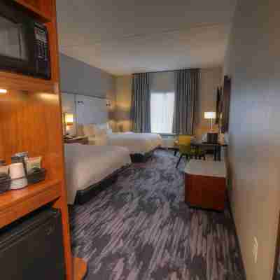 Fairfield Inn & Suites Gatlinburg Downtown Rooms