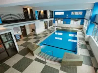 Hilton Winnipeg Airport Suites - Pool