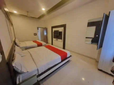 Hotel Shreenath Hotels in 