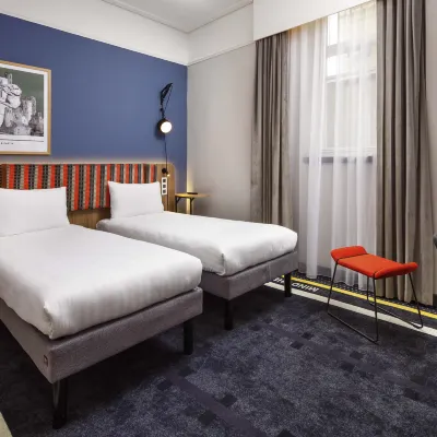 Ibis Styles London Gloucester Road Отели рядом с достопримечательностью «Цент скаутского движения Баден-Пауэлл-хаус»