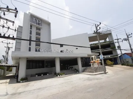 Tassana Place Boutique Hotel Bansuan Отели рядом с достопримечательностью «Chonburi Municipality Stadium»