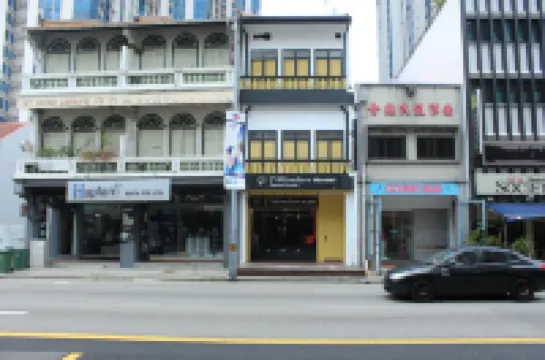 7 Wonders Hostel @ Jalan Besar Hotels near Futsing Association Building