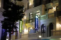 Lalisa Hotel Hôtels à : 