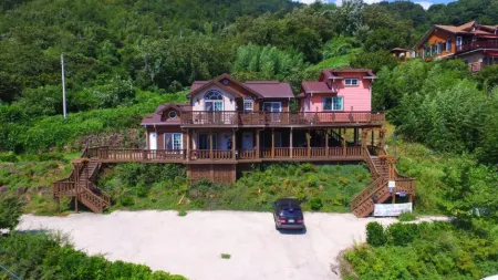 Gurye Jirisan A Wood Nymph Pension