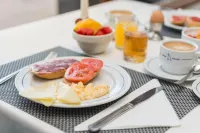 Llaut Boutique Hotel - Breakfast