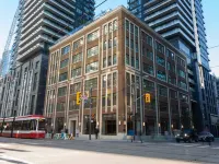 Sutton Place Hotel Toronto Hotels near Second City Toronto