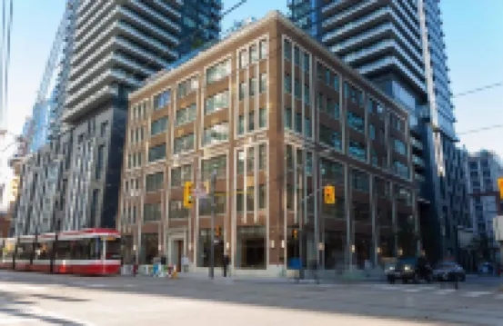 賽頓廣場酒店多倫多 鄰近多倫多國際電影節貝爾電影院（TIFF Bell Lightbox）的酒店